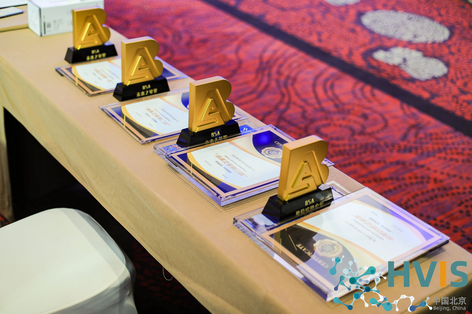 a14i0017_w2536.jpg a14i0017_w2536.jpg